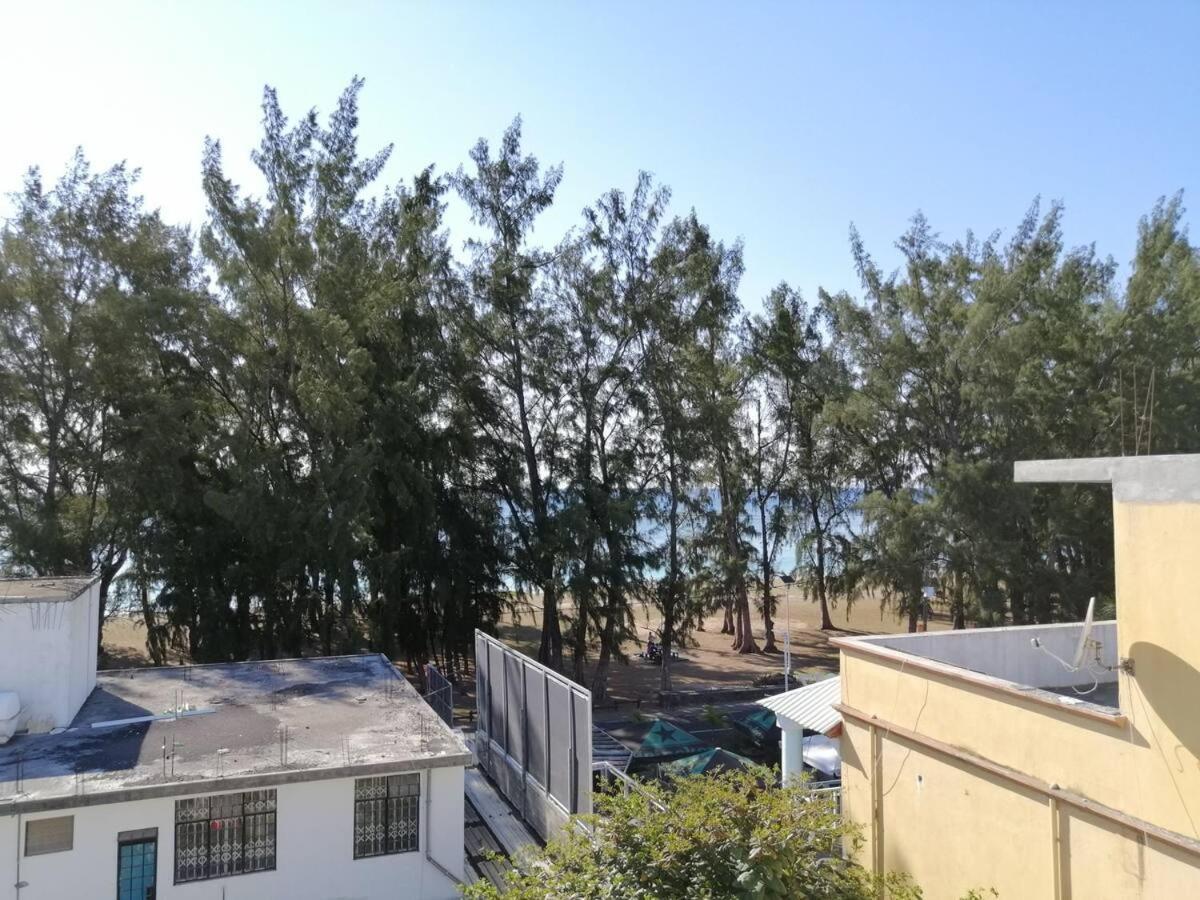 Jasmin Apartments Flic En Flac Flic en Flac Exterior foto